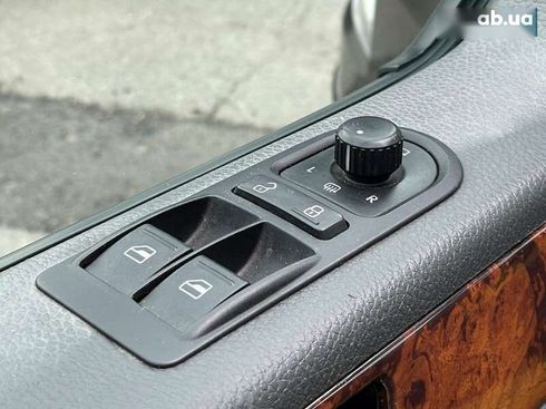 Volkswagen Multivan 2013 - фото 26