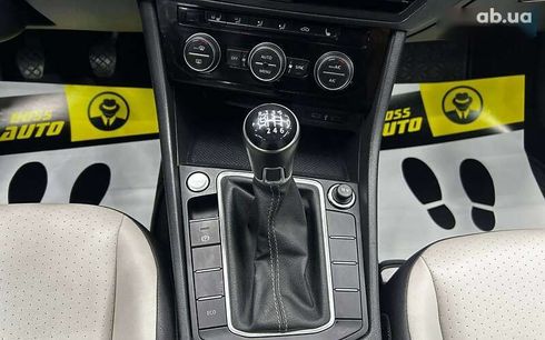 Volkswagen Jetta 2020 - фото 16