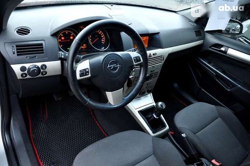 Opel Astra 2007 - фото 17