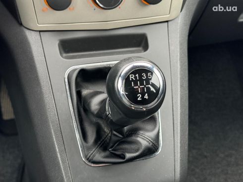 Opel Zafira 2008 серый - фото 24