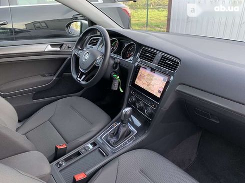 Volkswagen e-Golf 2020 - фото 3