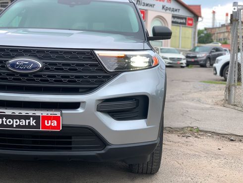 Ford Explorer 2020 серый - фото 9