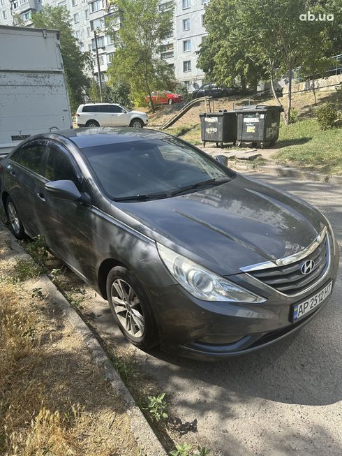 Hyundai Sonata 2011 серый - фото 4