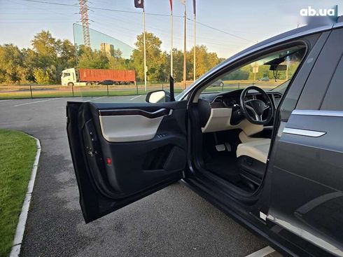 Tesla Model X 2018 - фото 26