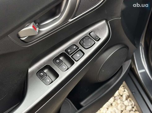 Hyundai Kona Electric 2020 - фото 17