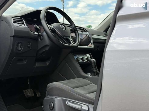 Volkswagen Tiguan Allspace 2020 - фото 30
