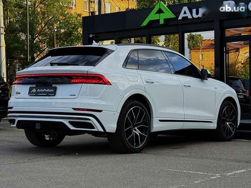 Audi Q8 2022 - фото 19