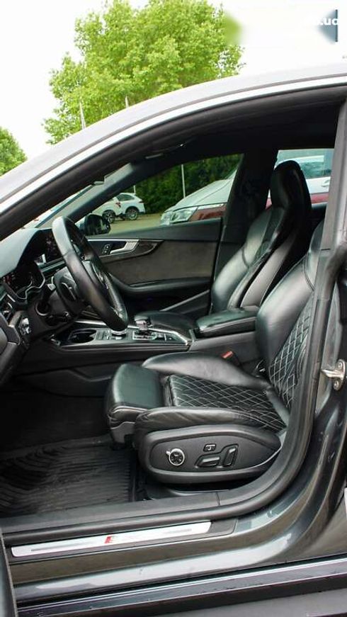 Audi S5 2018 - фото 16