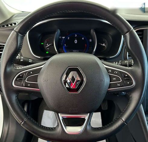 Renault Megane 2019 - фото 17