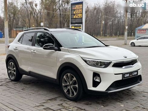 Kia Stonic 2020 - фото 8