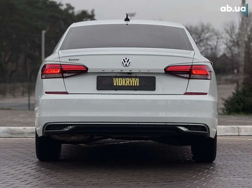 Volkswagen Passat 2019 - фото 15