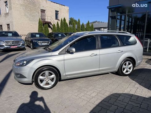 Ford Focus 2010 - фото 9