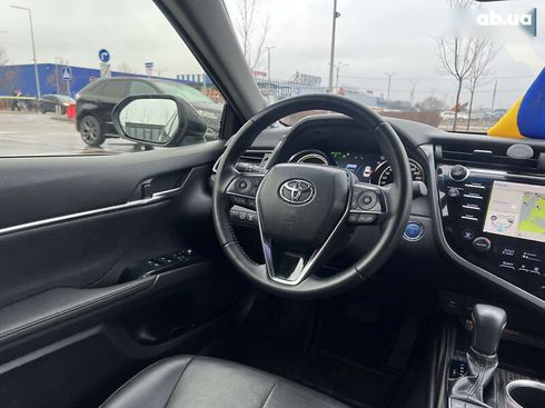 Toyota Camry 2019 - фото 27