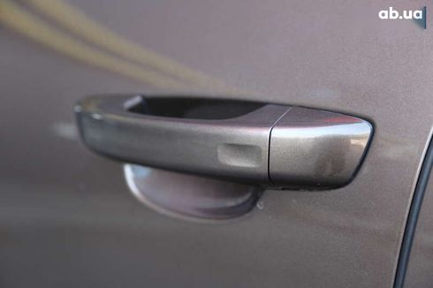 Volkswagen Touareg 2012 - фото 28