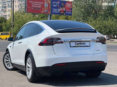 Tesla Model X 2019 - фото 8