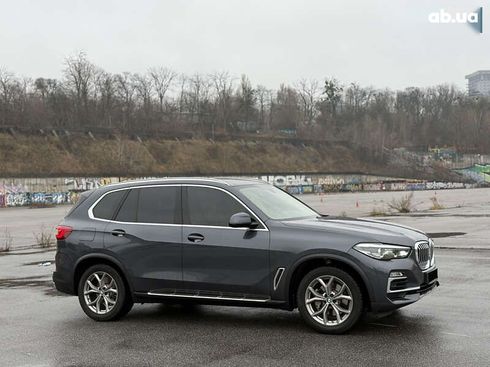 BMW X5 2018 - фото 11