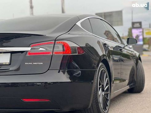 Tesla Model S 2019 - фото 11