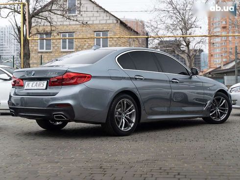 BMW 5 серия 2017 - фото 5