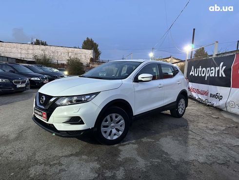 Nissan Qashqai 2019 белый - фото 2
