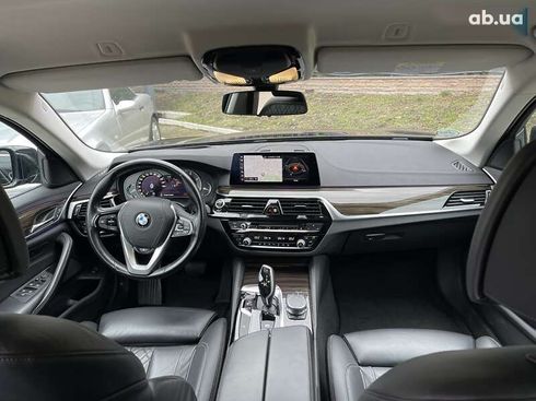 BMW 5 серия 2019 - фото 20
