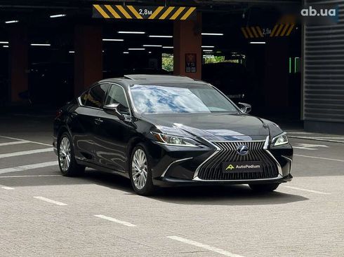 Lexus ES 2019 - фото 12