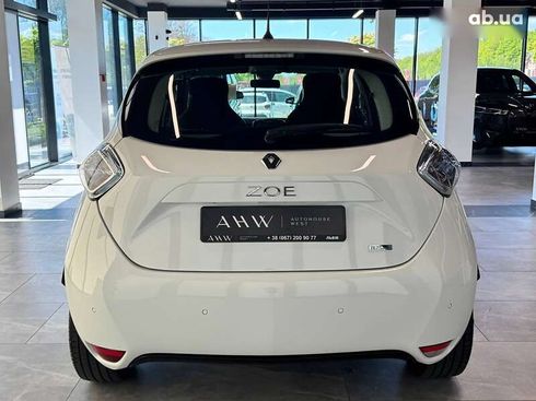 Renault Zoe 2019 - фото 13