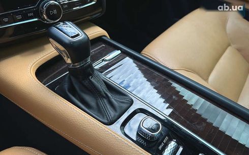 Volvo XC90 2017 - фото 16