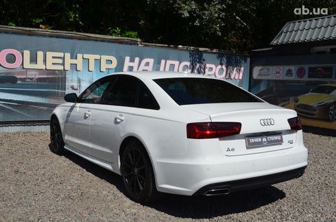 Audi A6 2018 белый - фото 7