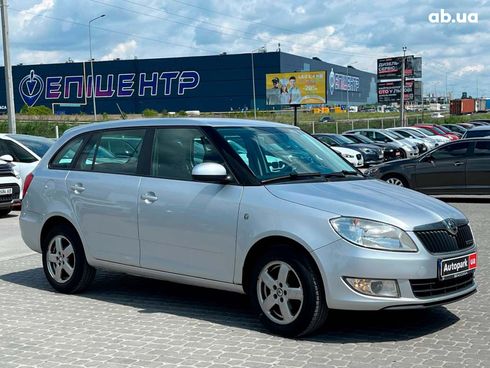 Skoda Fabia 2013 серый - фото 20