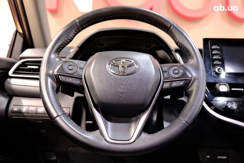 Toyota Camry 2021 синий - фото 7