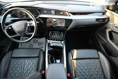 Audi E-Tron 2021 - фото 24