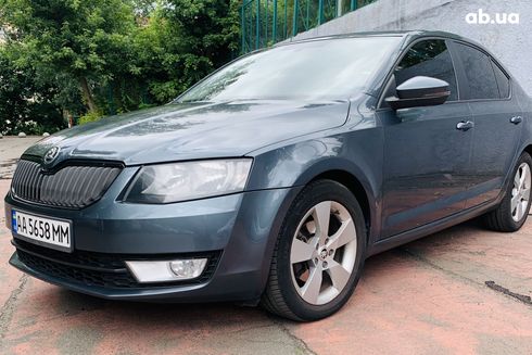 Skoda Octavia 2015 серый - фото 3