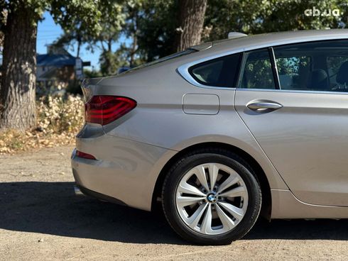 BMW 5 серия 2017 серый - фото 11