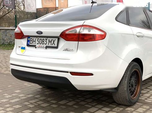 Ford Fiesta 2015 - фото 21