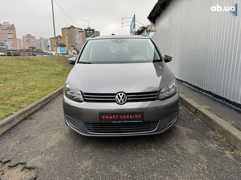 Volkswagen Touran 2011 - фото 12