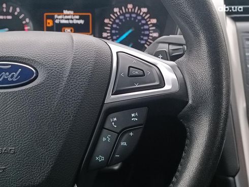 Ford Fusion 2016 красный - фото 36