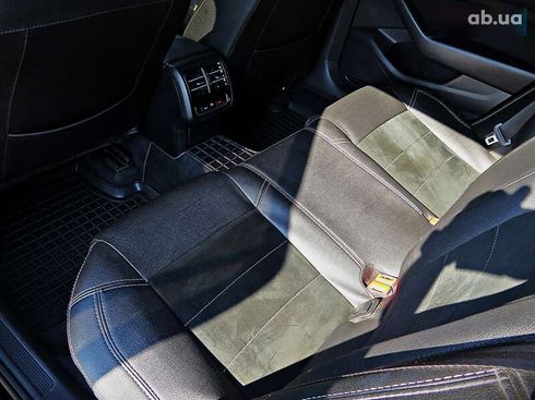 Volkswagen Passat 2017 - фото 16