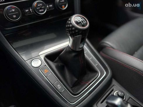 Volkswagen Golf GTI 2017 - фото 29