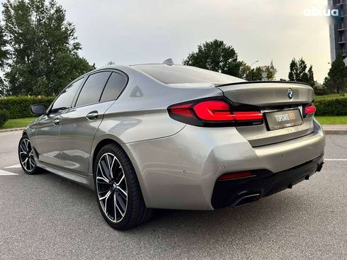 BMW 5 серия 2021 - фото 10