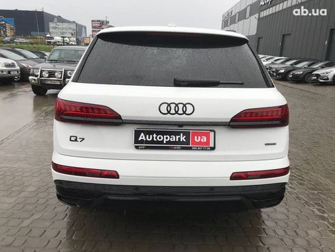 Audi Q7 2022 белый - фото 17