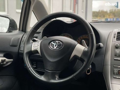 Toyota Auris 2008 - фото 15