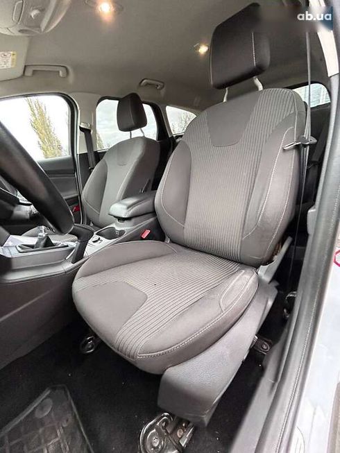 Ford Focus 2014 - фото 15