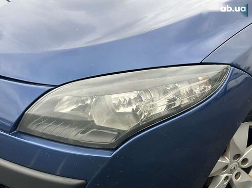 Renault Megane 2011 - фото 12