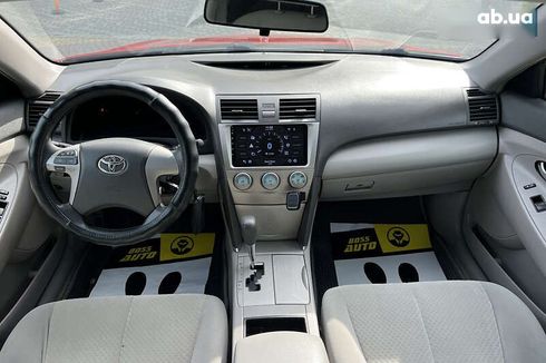Toyota Camry 2008 - фото 10