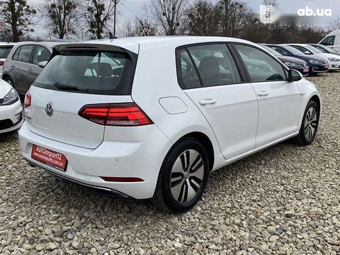 Volkswagen e-Golf 2020 - фото 12