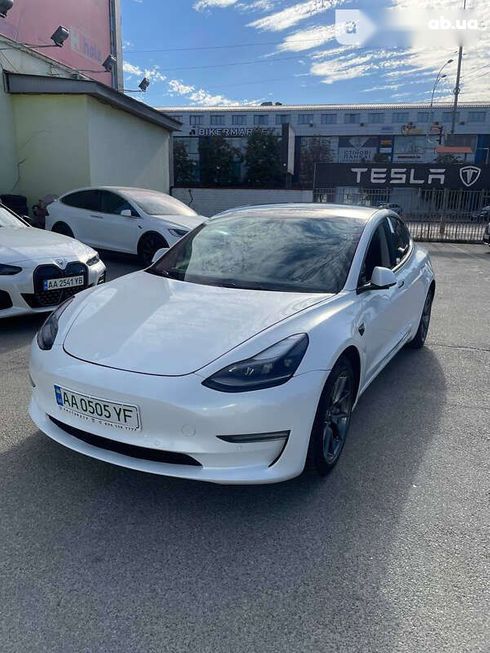 Tesla Model 3 2021 - фото 6