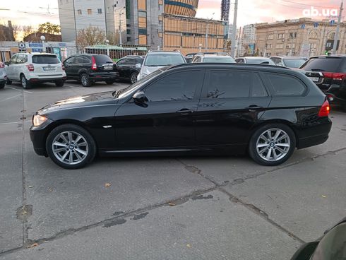 BMW 3 серия 2010 черный - фото 3