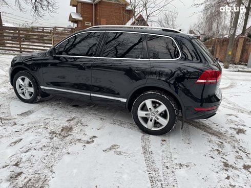 Volkswagen Touareg 2013 черный - фото 9