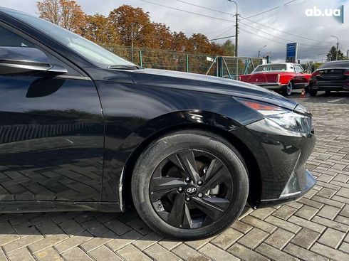Hyundai Elantra 2022 - фото 8