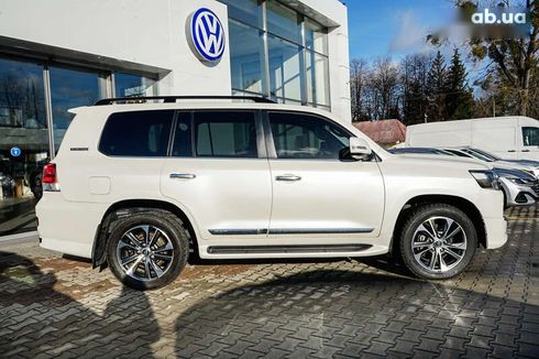 Toyota Land Cruiser 2020 - фото 8